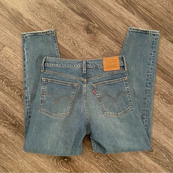 Levi’s wedgie   - Picture 9 of 9